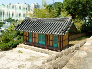 향교의 제향 공간 양산향교 서무